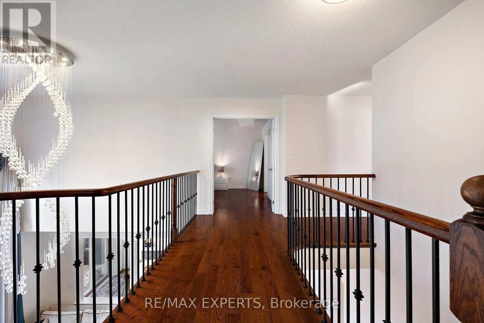 40 HERON HOLLOW AVENUE