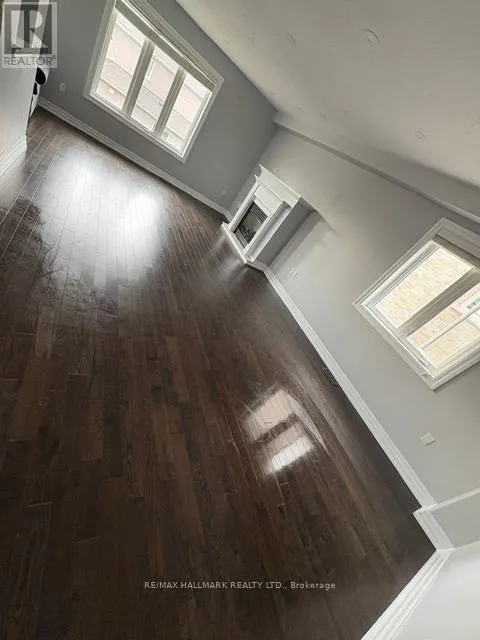 MAIN - 19 WYMAN CRESCENT