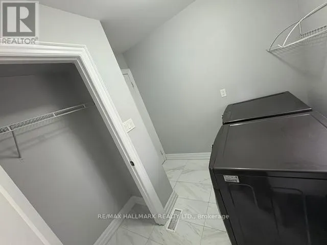 MAIN - 19 WYMAN CRESCENT