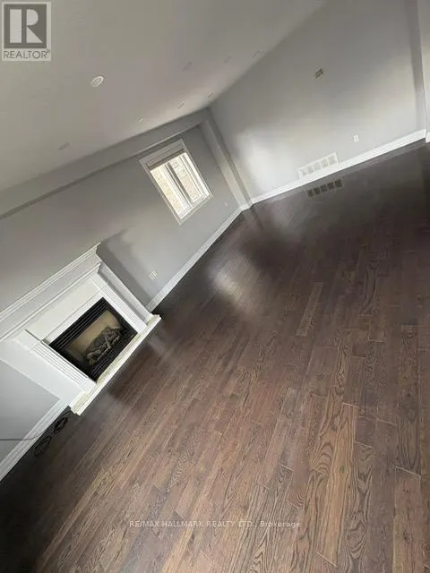 MAIN - 19 WYMAN CRESCENT