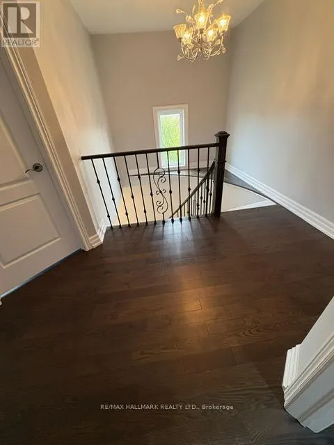 MAIN - 19 WYMAN CRESCENT