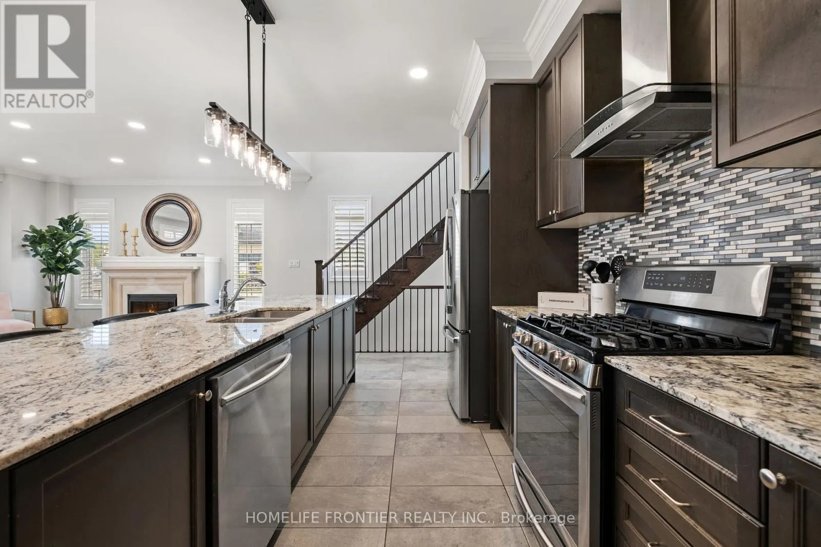 38 WILLIAM GRAHAM DRIVE