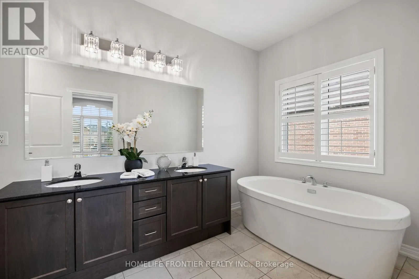 38 WILLIAM GRAHAM DRIVE