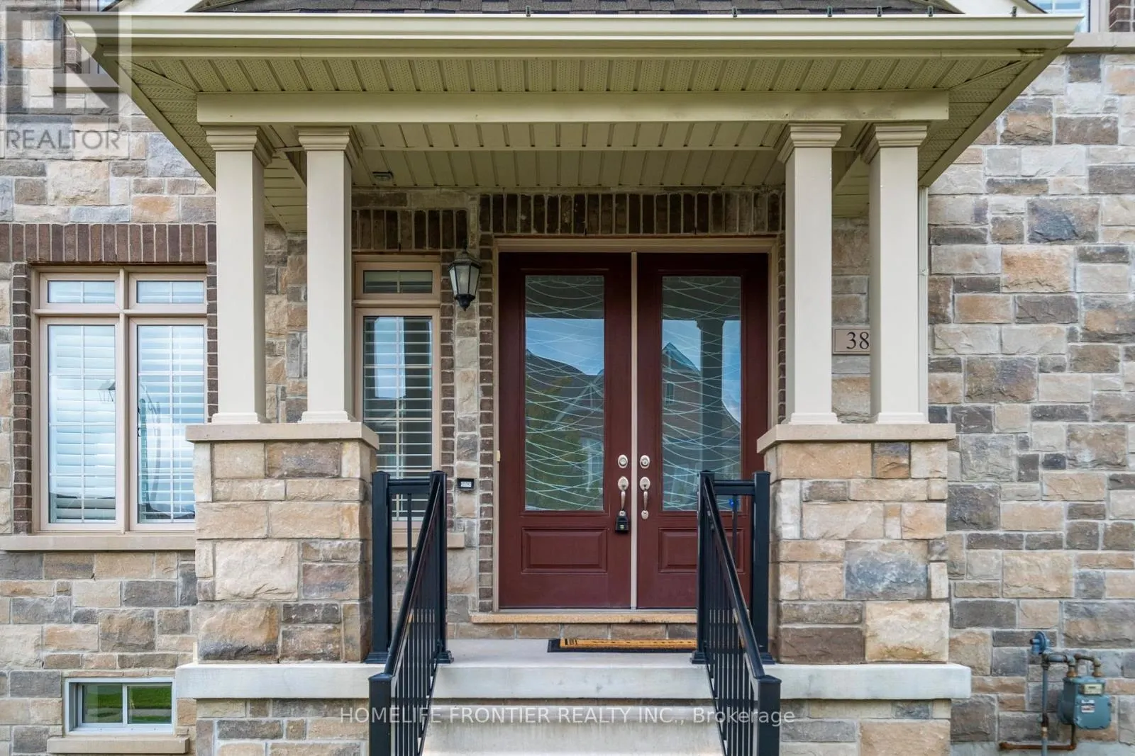 38 WILLIAM GRAHAM DRIVE