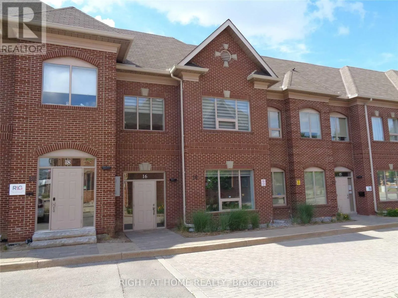 16-MAIN - 30 WERTHEIM COURT