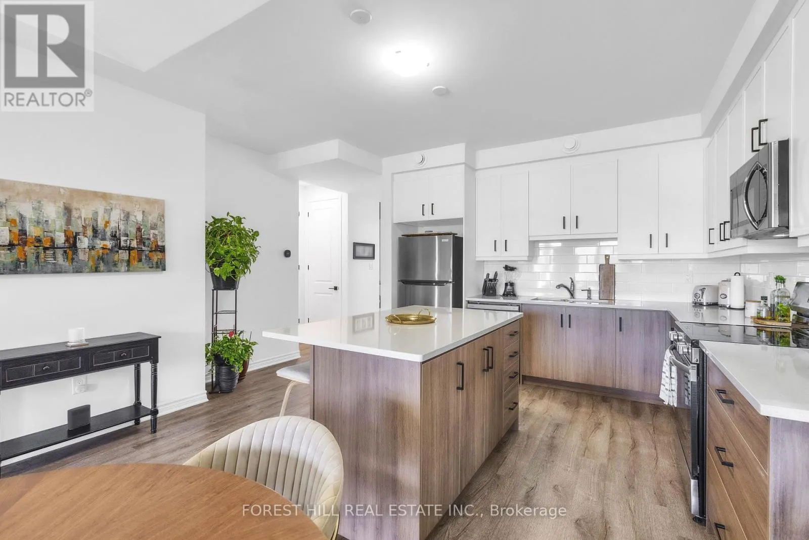 742 - 742 TRUMBLEY PLACE S