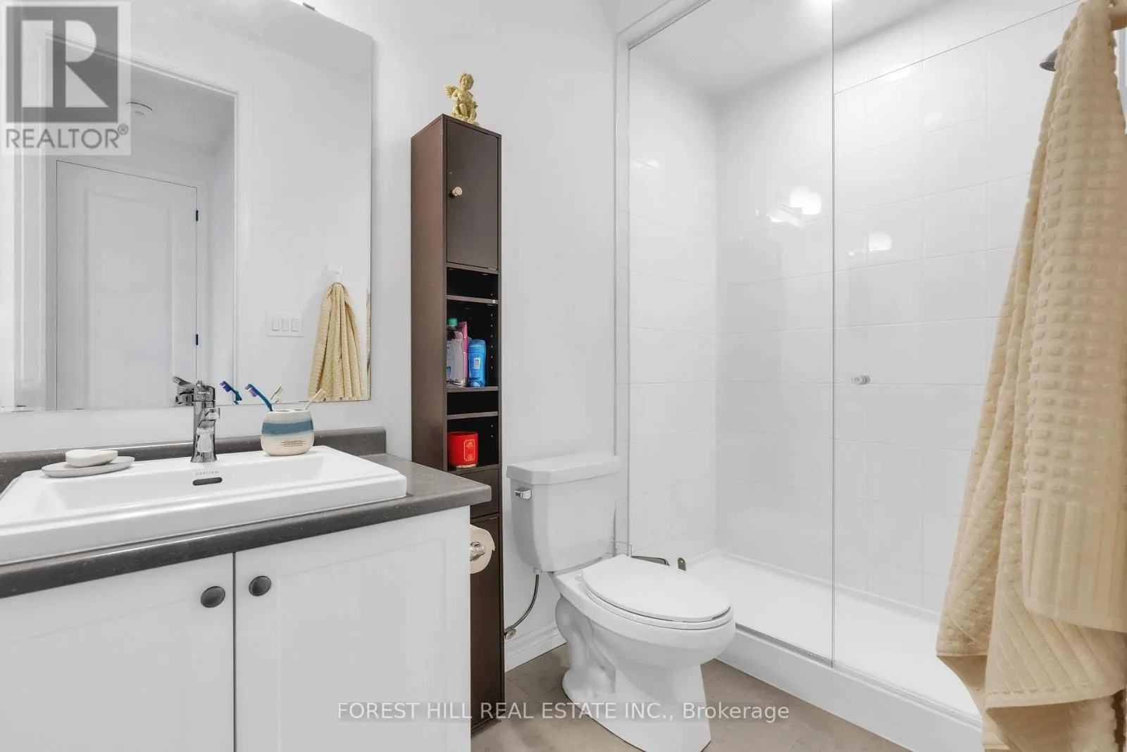 742 - 742 TRUMBLEY PLACE S