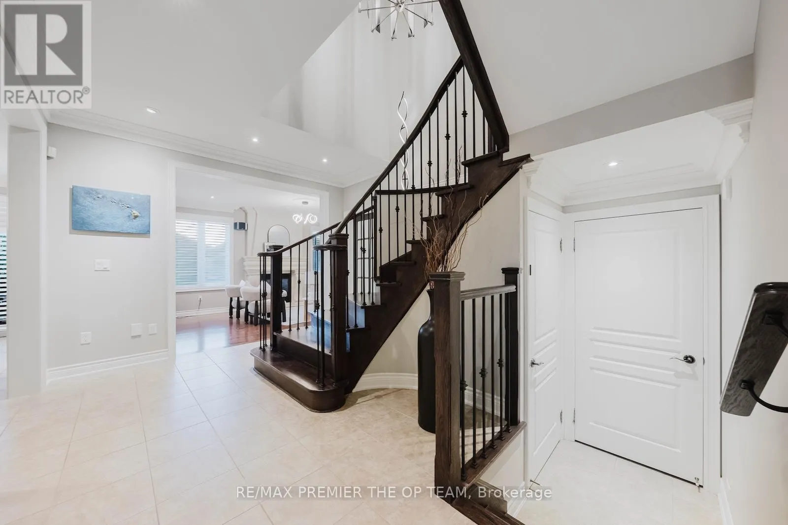 226 VIA BORGHESE STREET