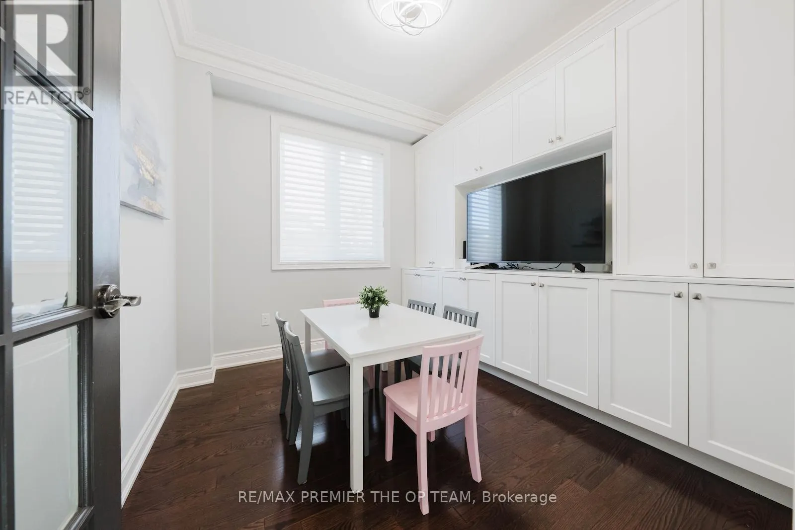 226 VIA BORGHESE STREET