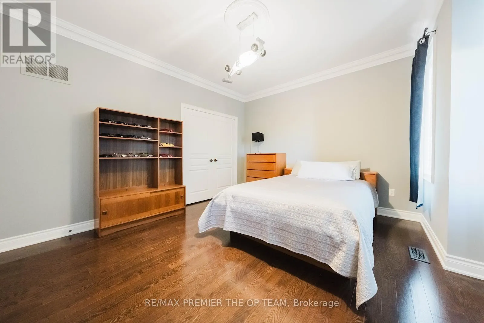 226 VIA BORGHESE STREET