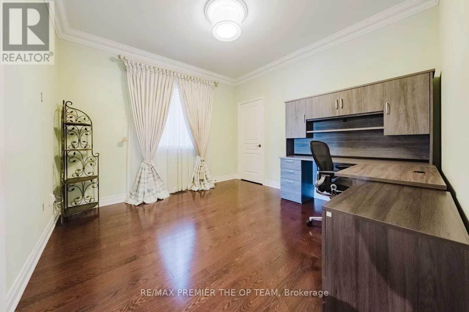 226 VIA BORGHESE STREET