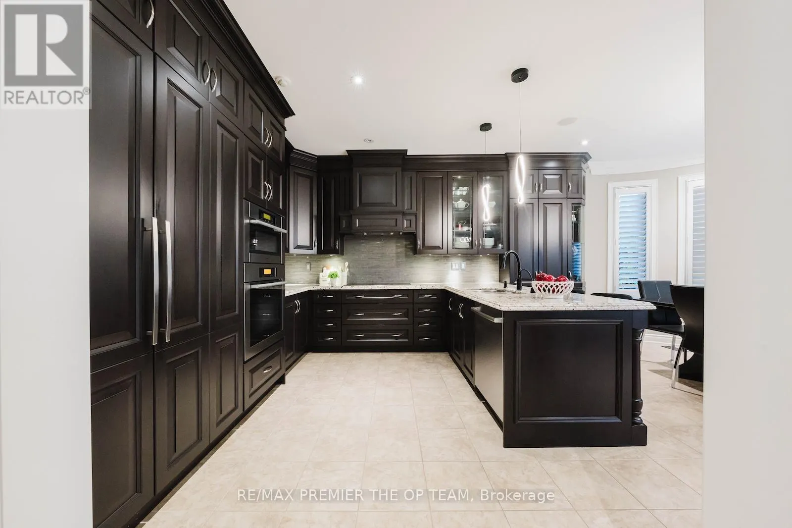 226 VIA BORGHESE STREET