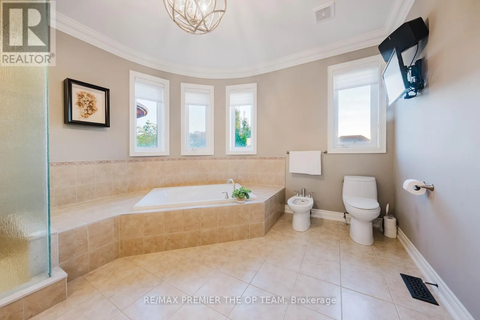 226 VIA BORGHESE STREET