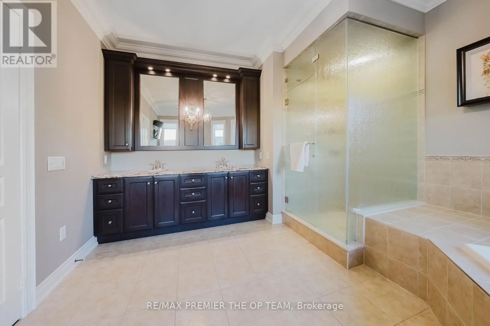 226 VIA BORGHESE STREET