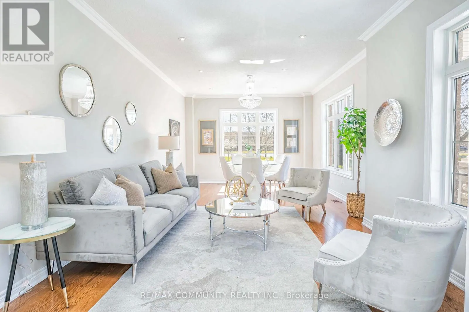 42 REGINALD LAMB CRESCENT