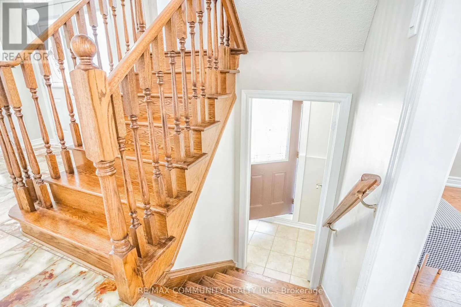 42 REGINALD LAMB CRESCENT