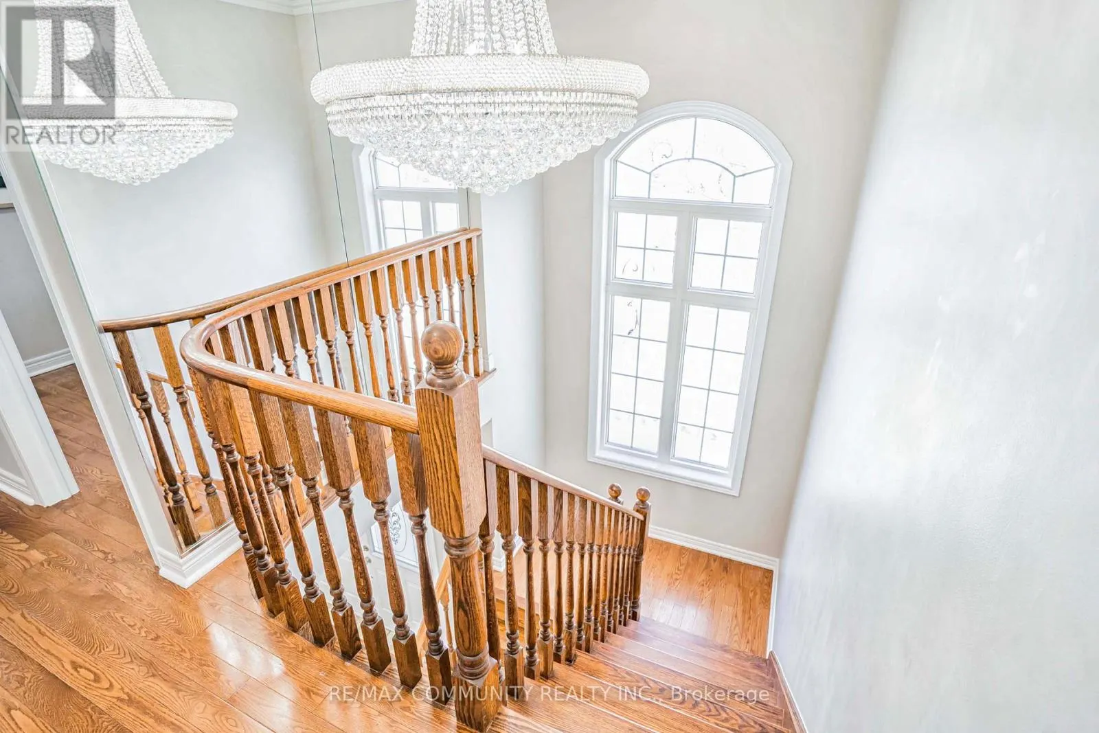 42 REGINALD LAMB CRESCENT