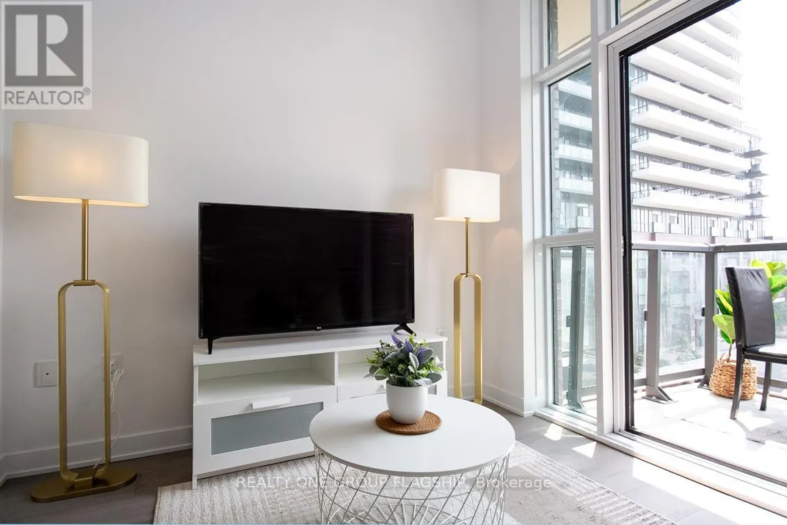 308E - 38 HONEYCRISP CRESCENT