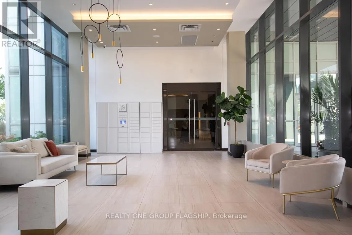 308E - 38 HONEYCRISP CRESCENT