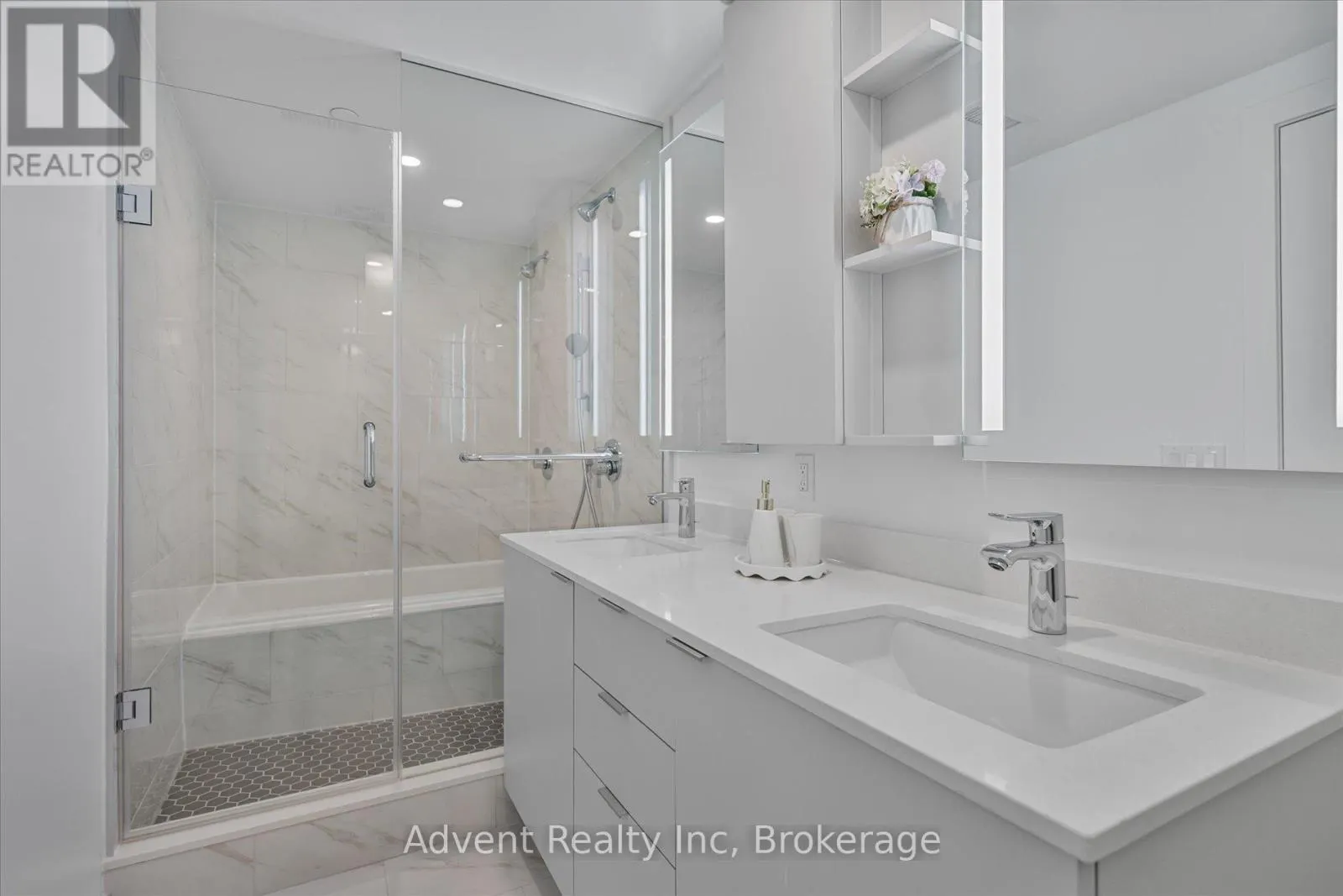 127W - 8 CEDARLAND DRIVE