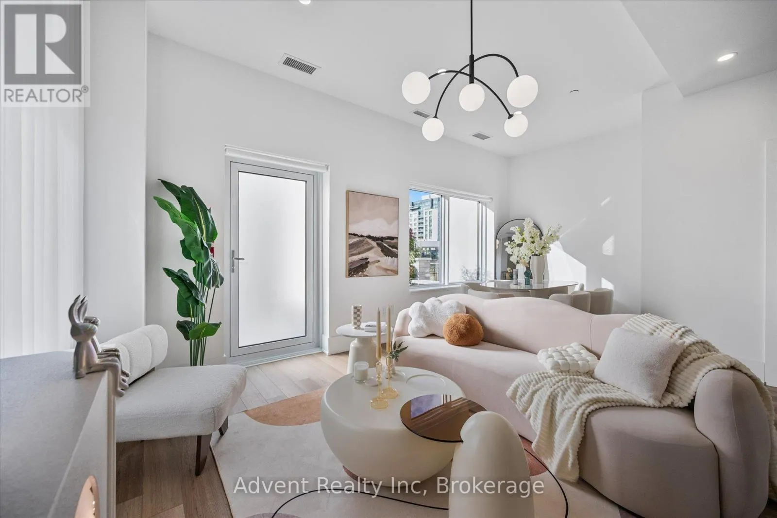 127W - 8 CEDARLAND DRIVE