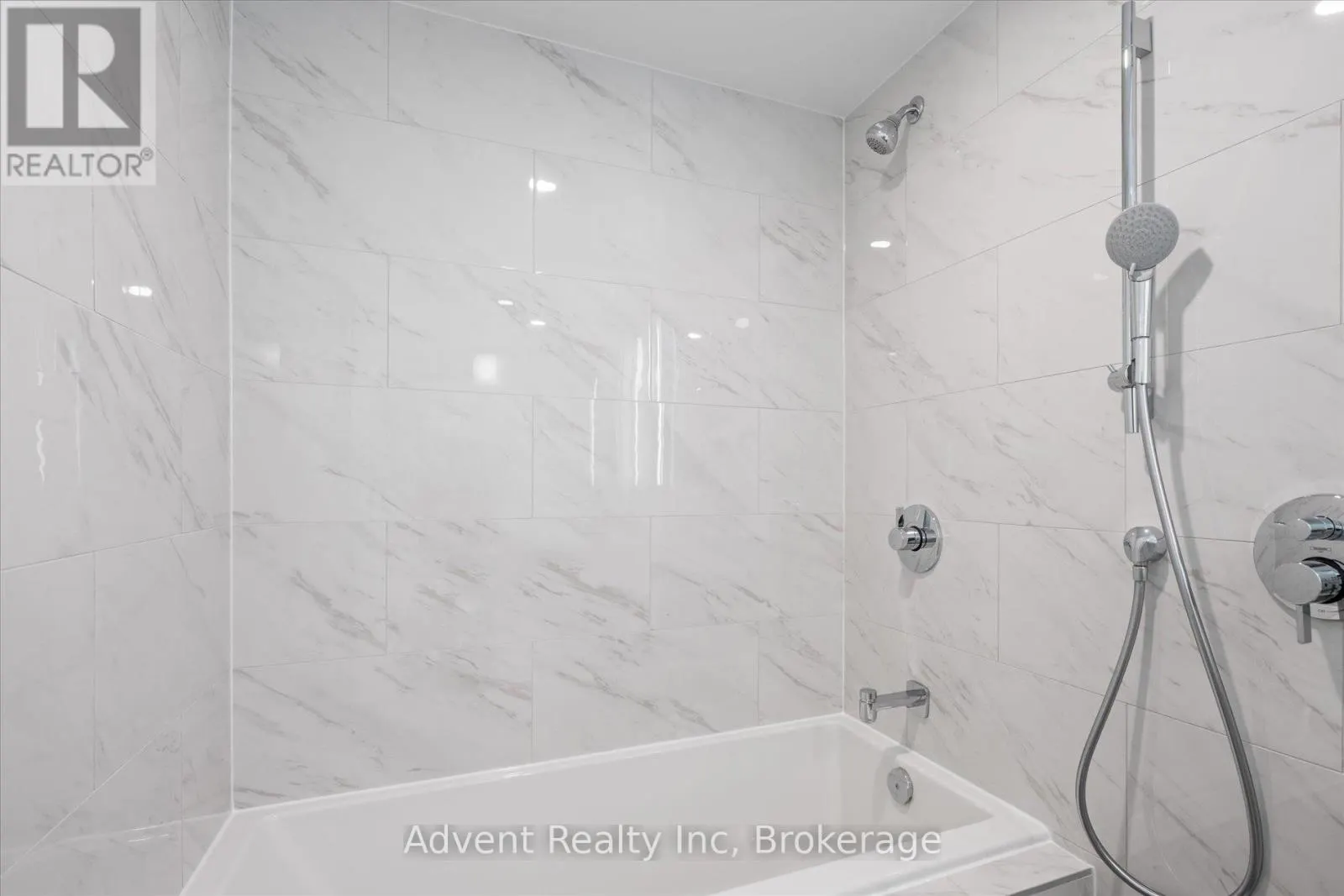 127W - 8 CEDARLAND DRIVE