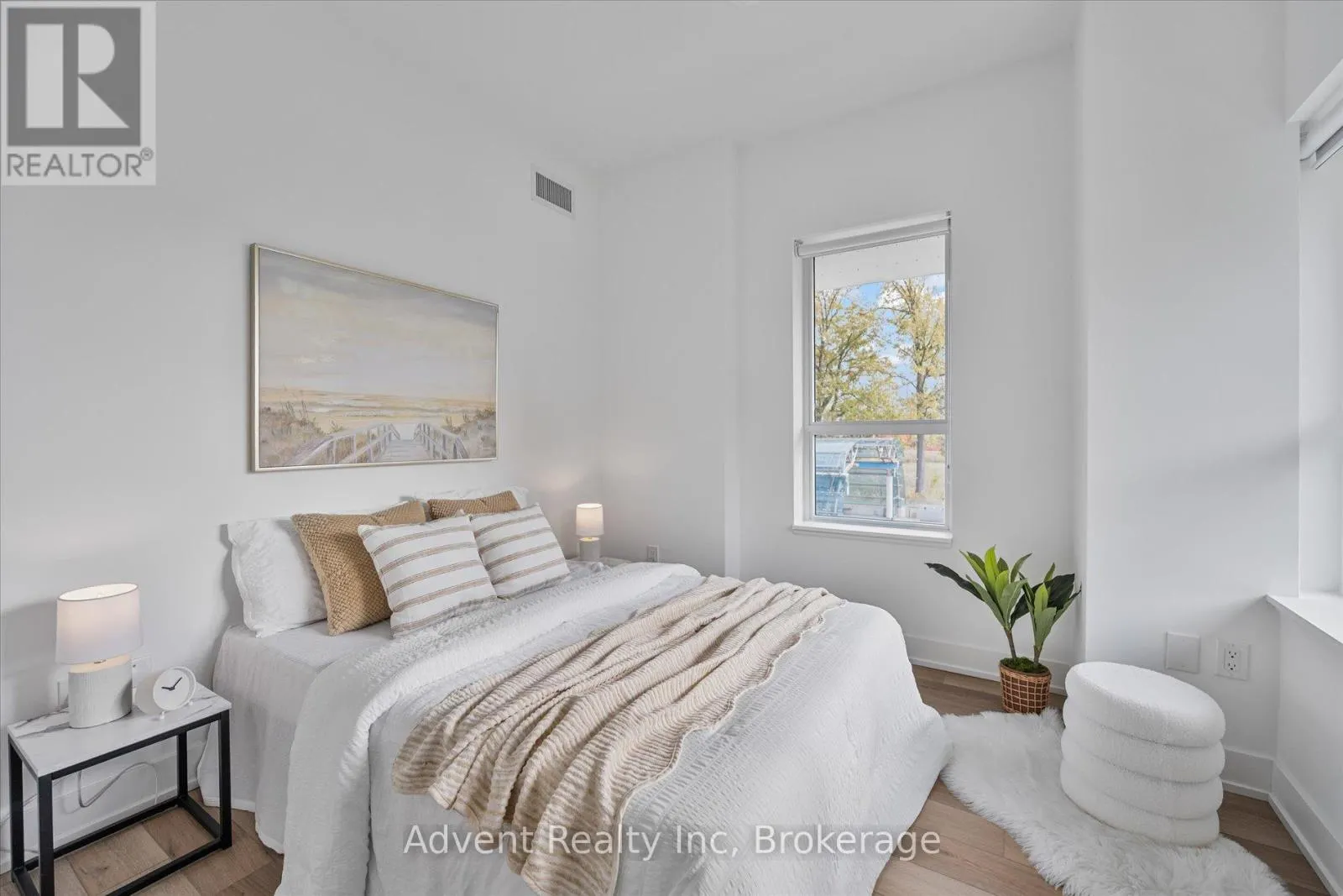 127W - 8 CEDARLAND DRIVE