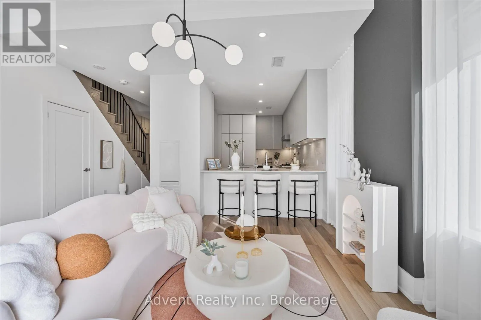 127W - 8 CEDARLAND DRIVE