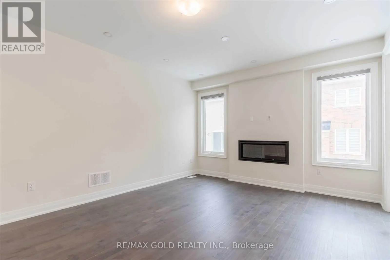 UPPER LEVEL - 20 BILL GUY DRIVE