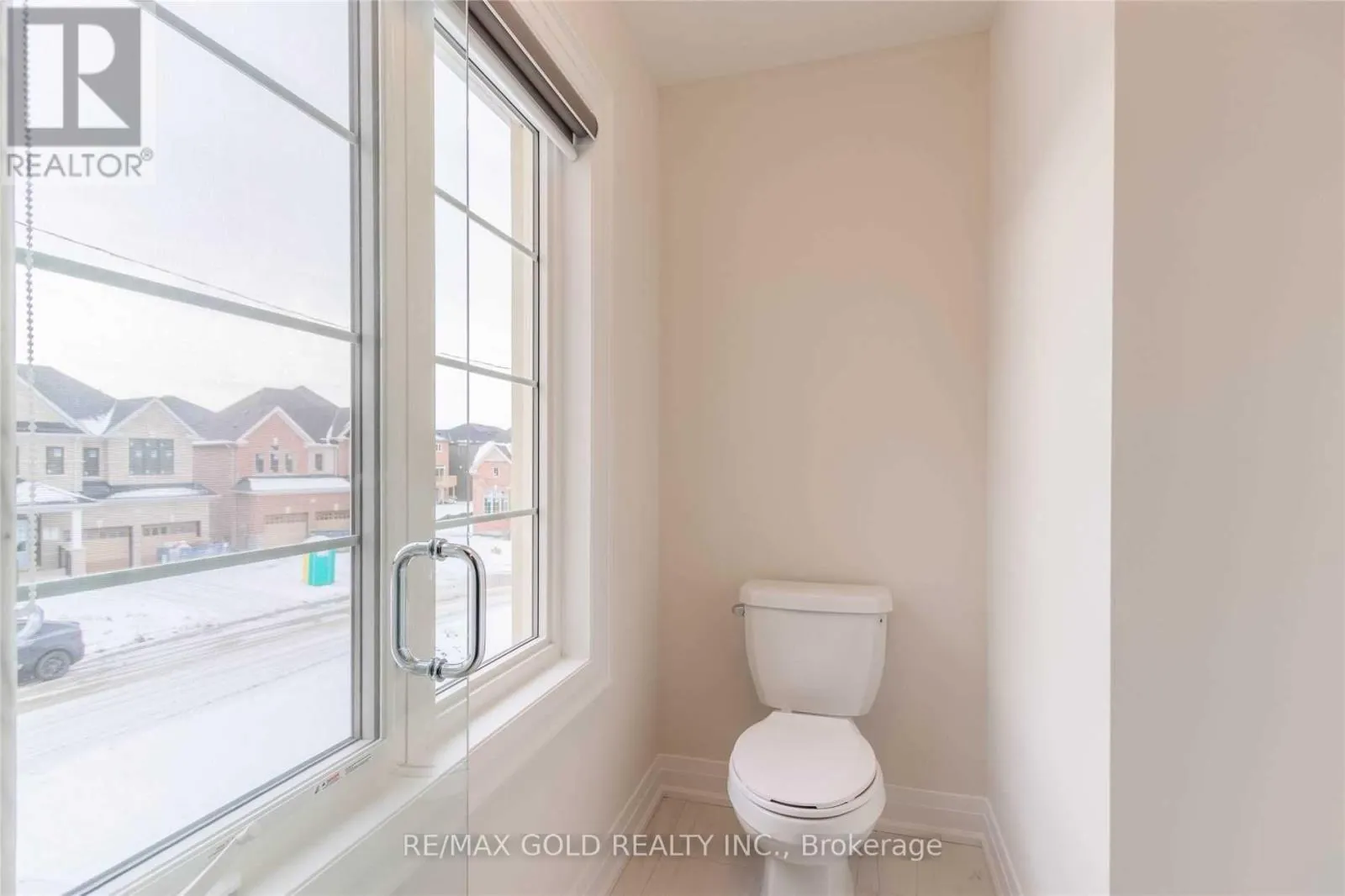 UPPER LEVEL - 20 BILL GUY DRIVE