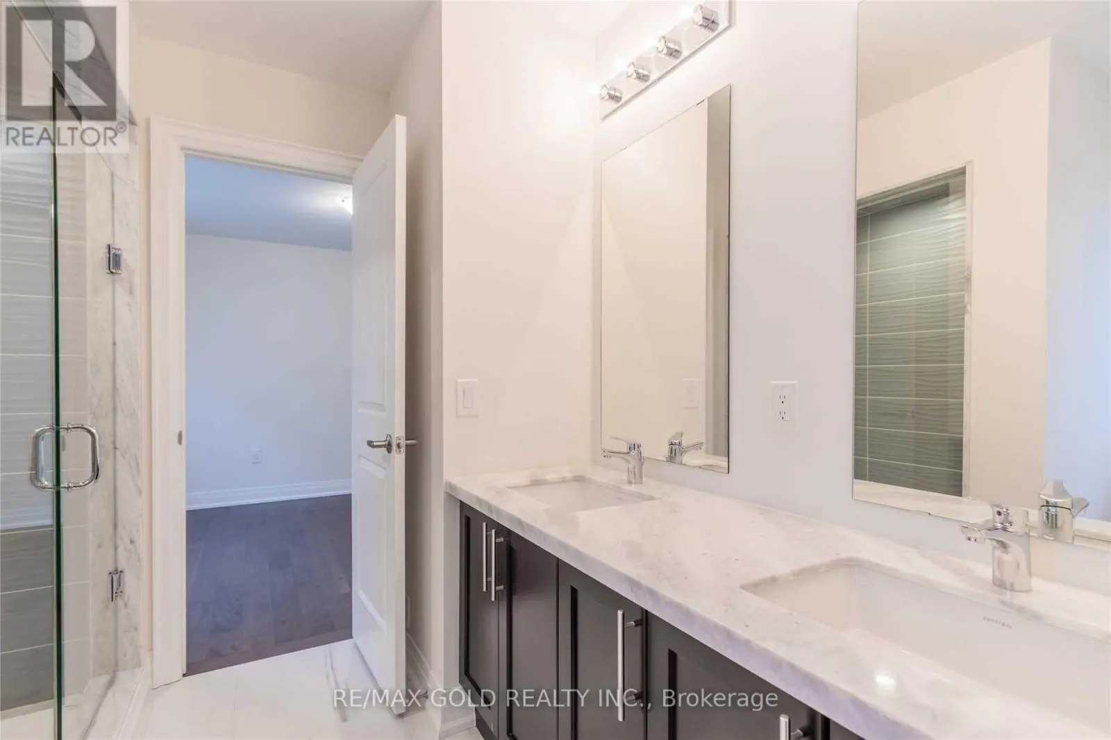 UPPER LEVEL - 20 BILL GUY DRIVE