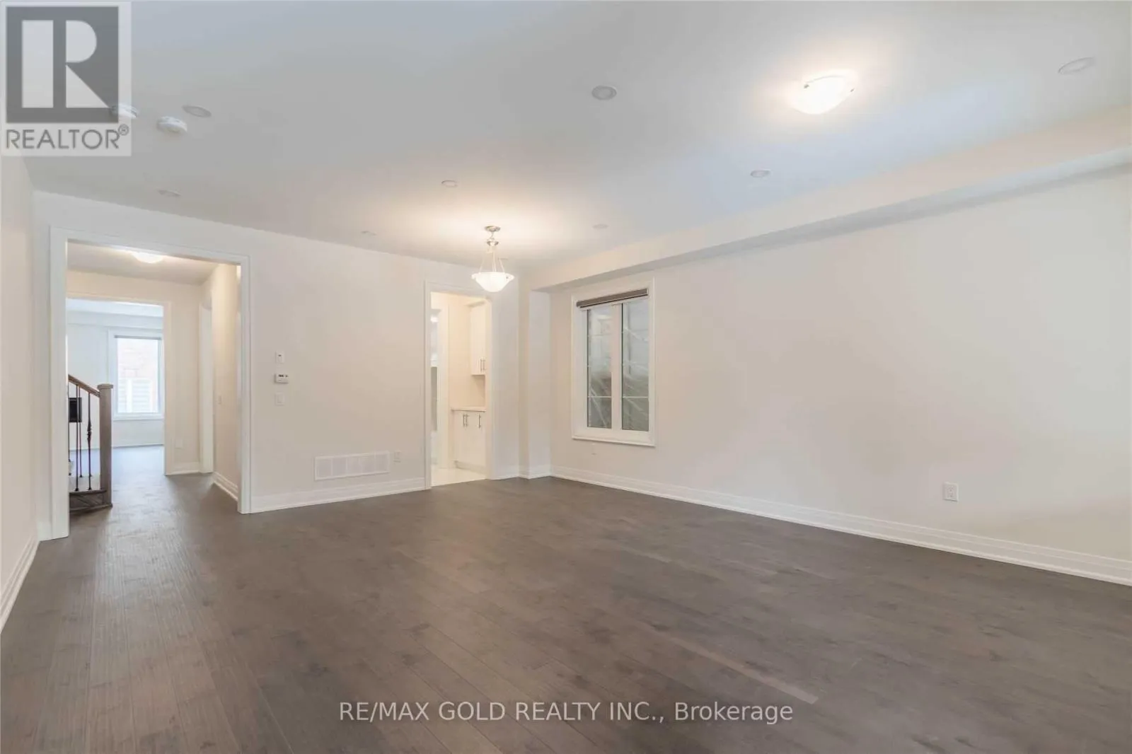 UPPER LEVEL - 20 BILL GUY DRIVE