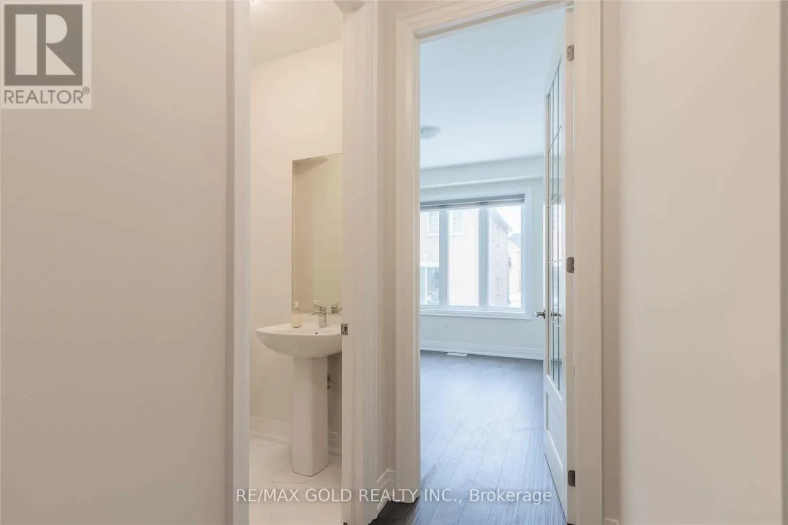 UPPER LEVEL - 20 BILL GUY DRIVE