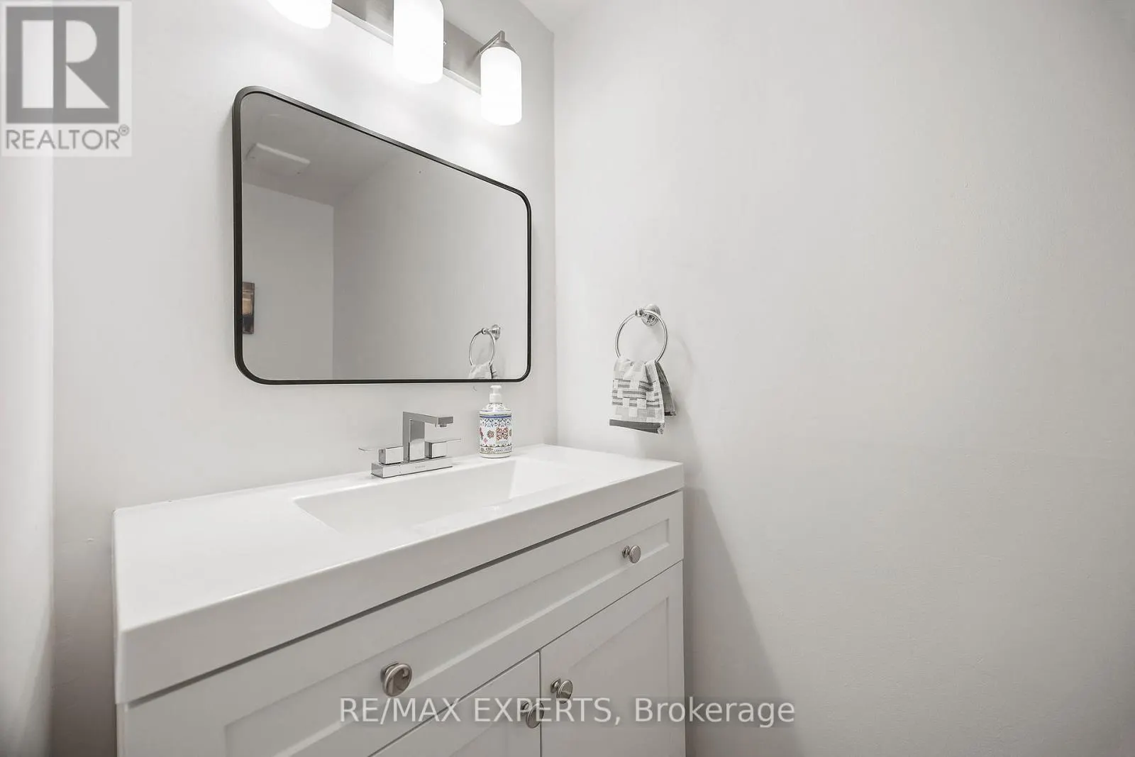 242 MILESTONE CRESCENT