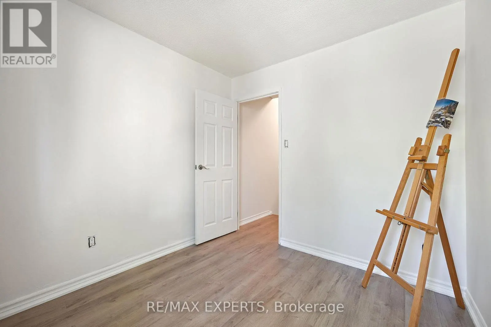 242 MILESTONE CRESCENT