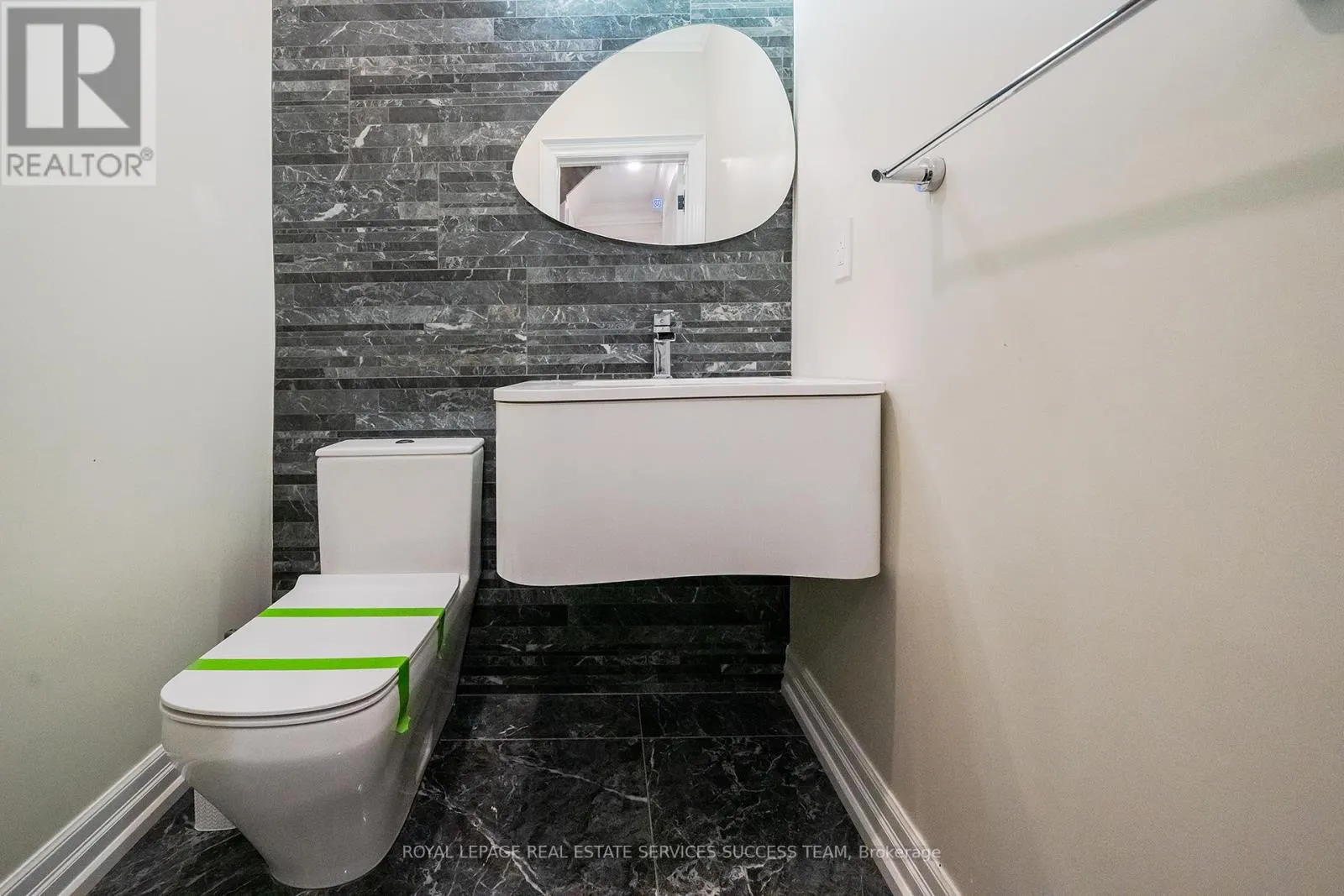 49 COOPER CREEK COURT