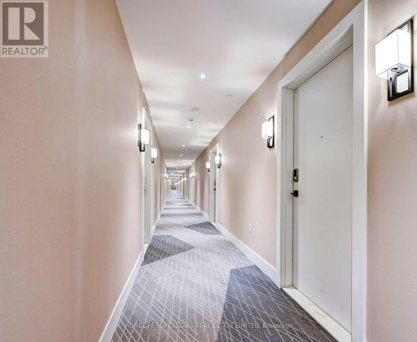 324 - 415 SEA RAY AVENUE