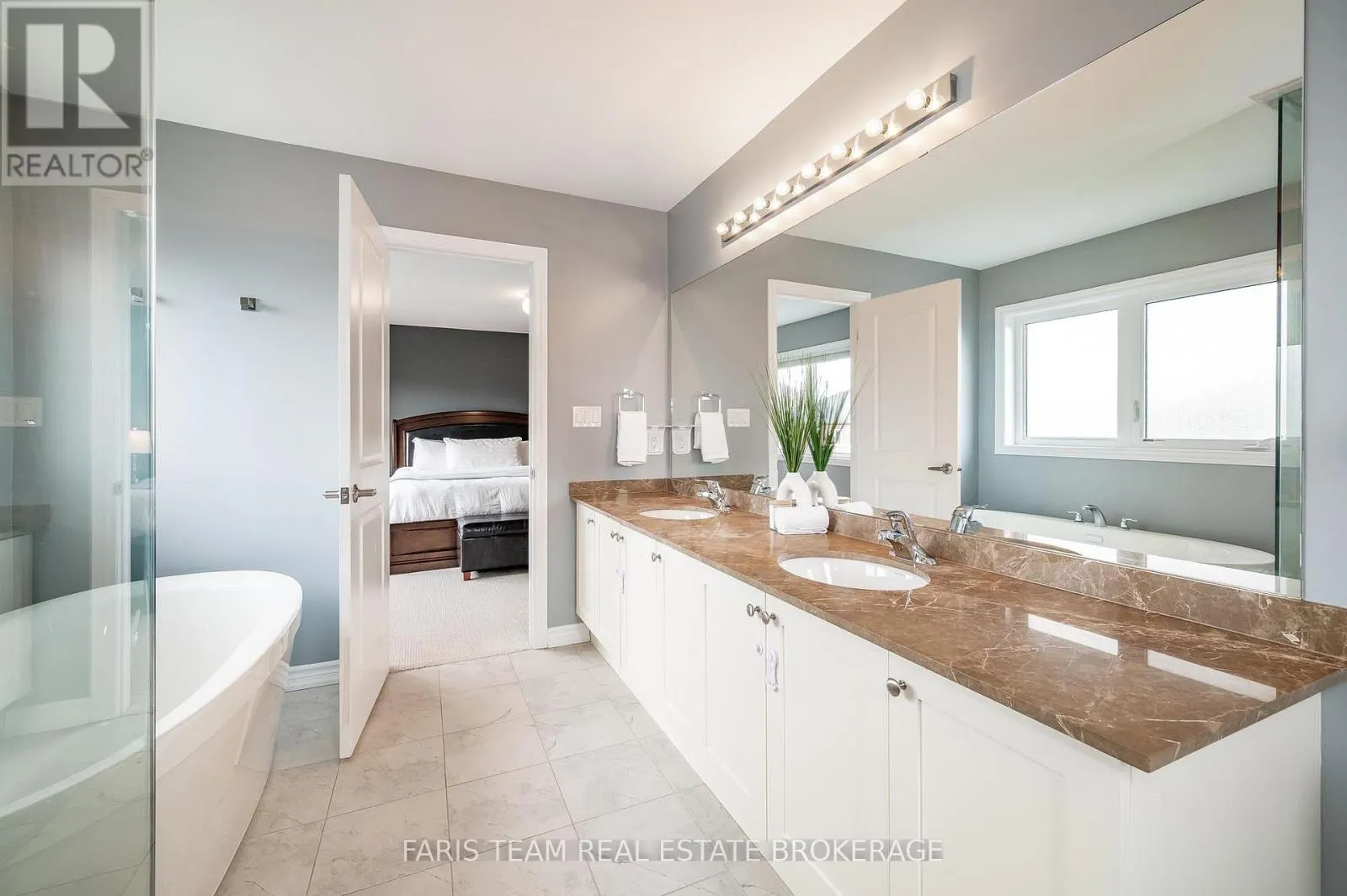 1464 FARROW CRESCENT