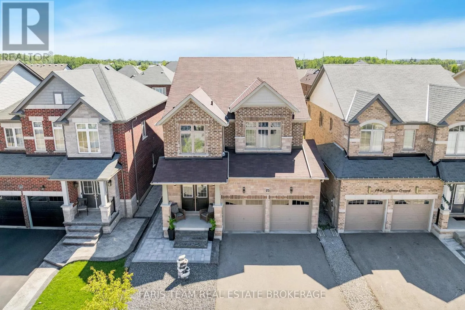 1464 FARROW CRESCENT