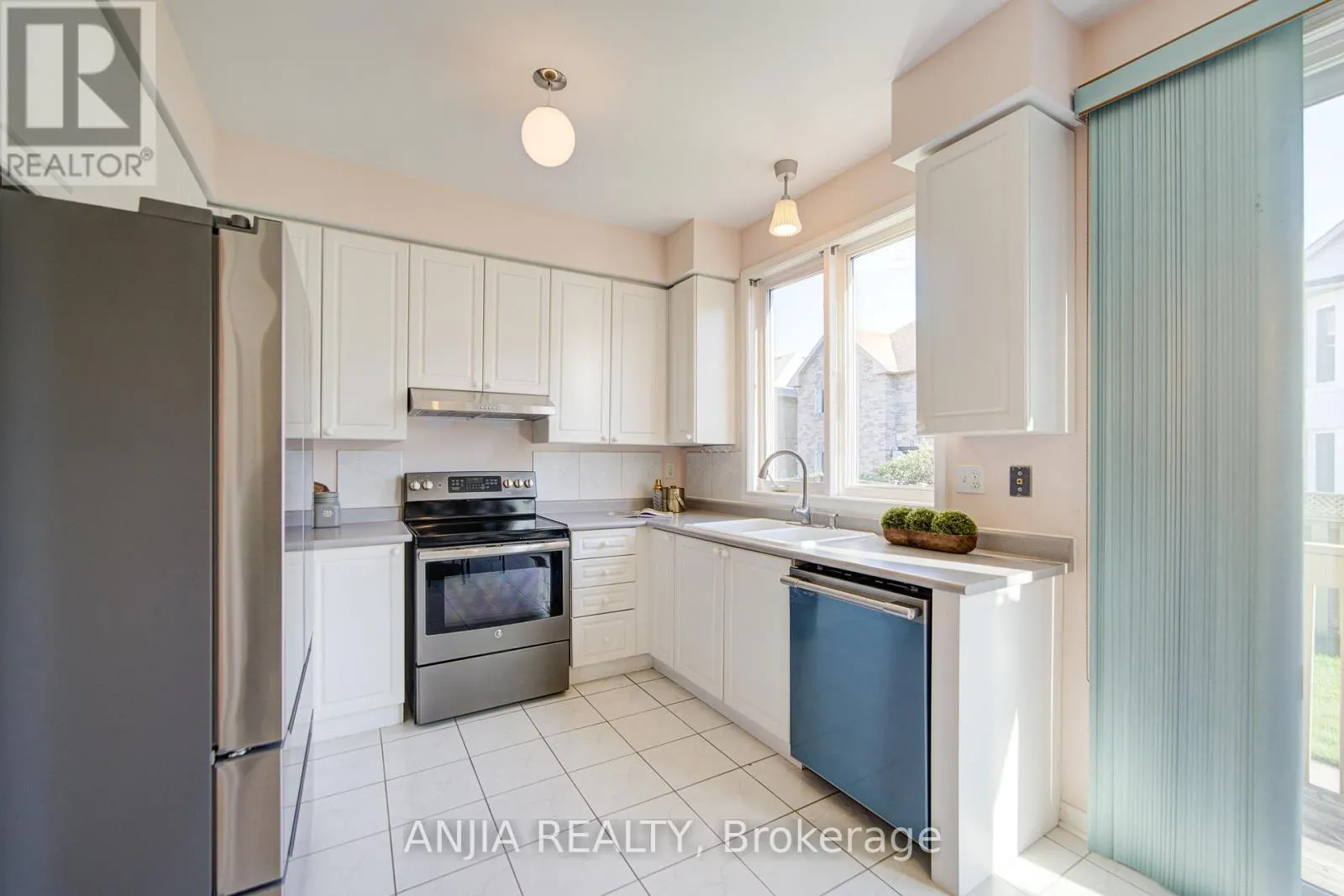 131 WINSTON CASTLE DRIVE