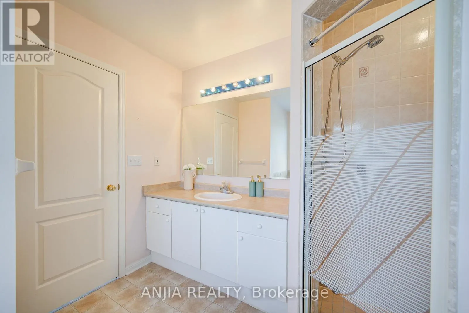 131 WINSTON CASTLE DRIVE