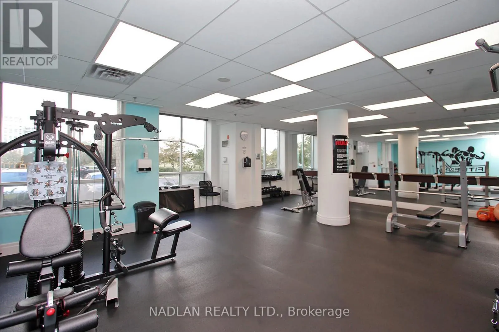 615 - 39 ONEIDA CRESCENT