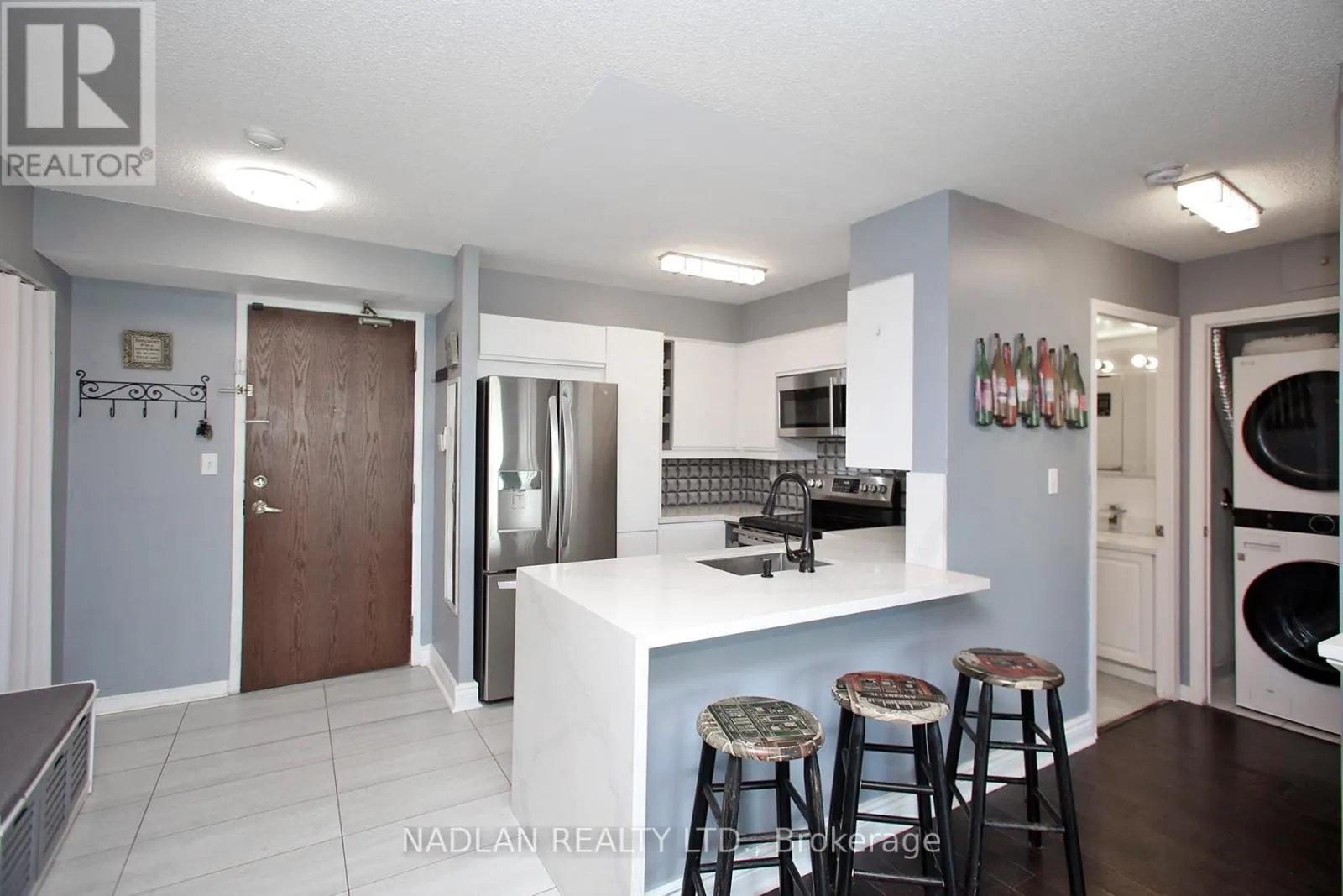 615 - 39 ONEIDA CRESCENT