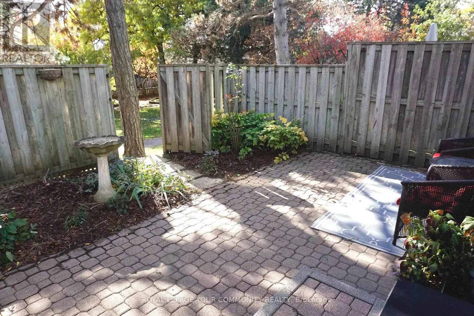 39 KNIGHTSBRIDGE WAY