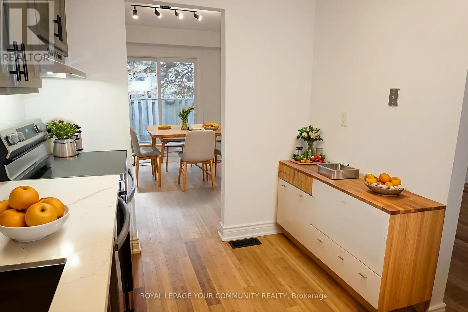 39 KNIGHTSBRIDGE WAY