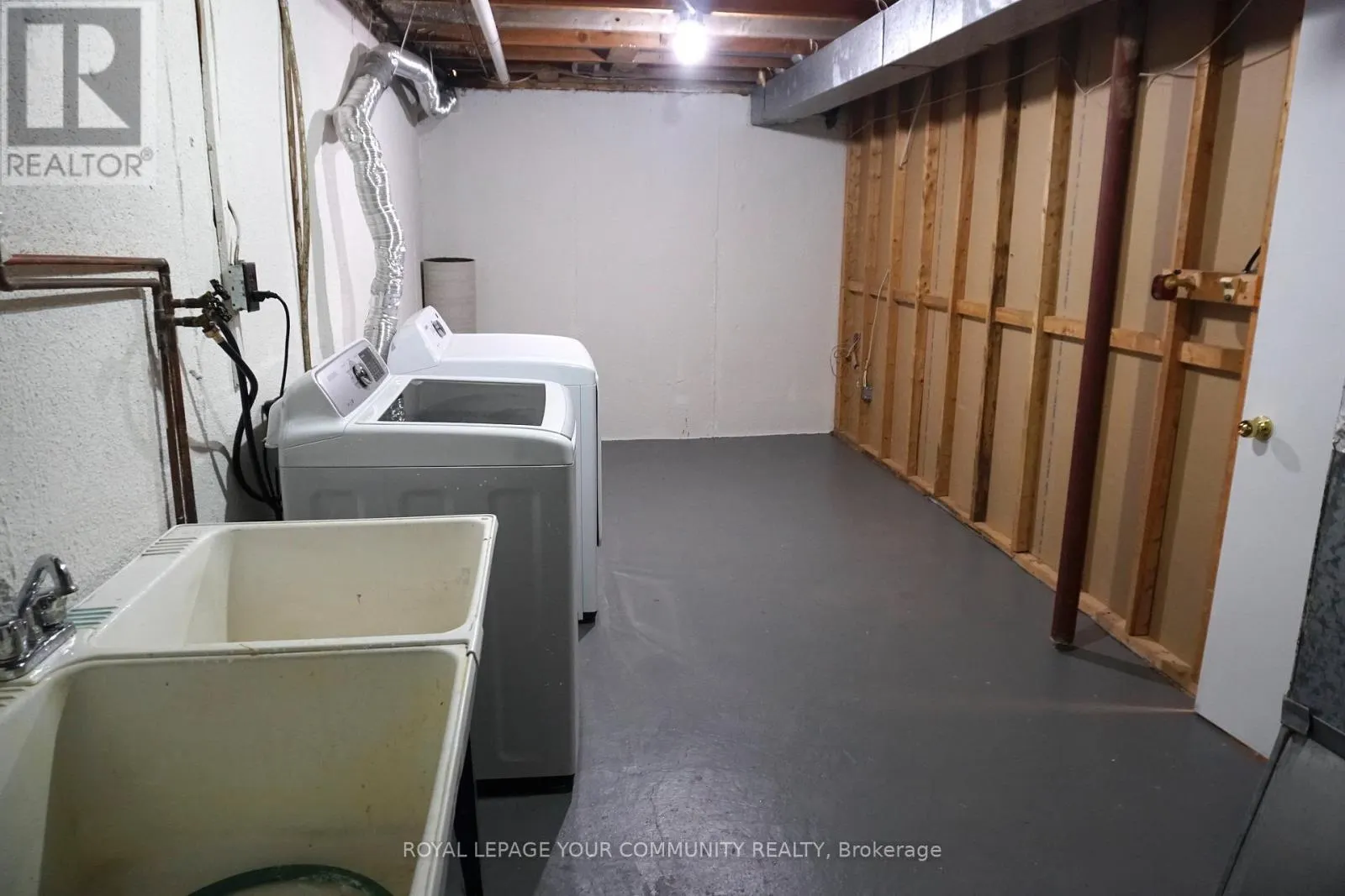 39 KNIGHTSBRIDGE WAY