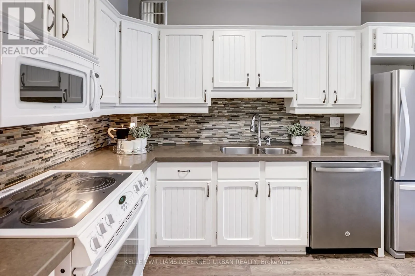 605 - 70 BAIF BOULEVARD