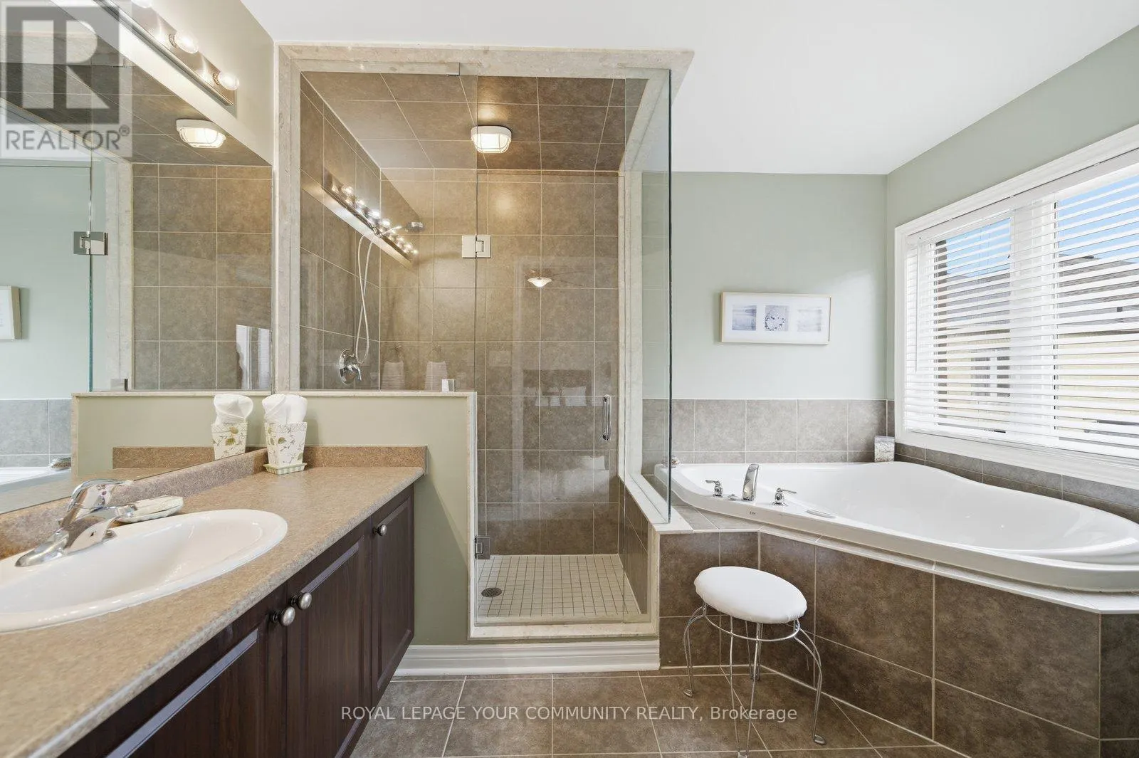 76 MARY ELLEN BAKER CRESCENT