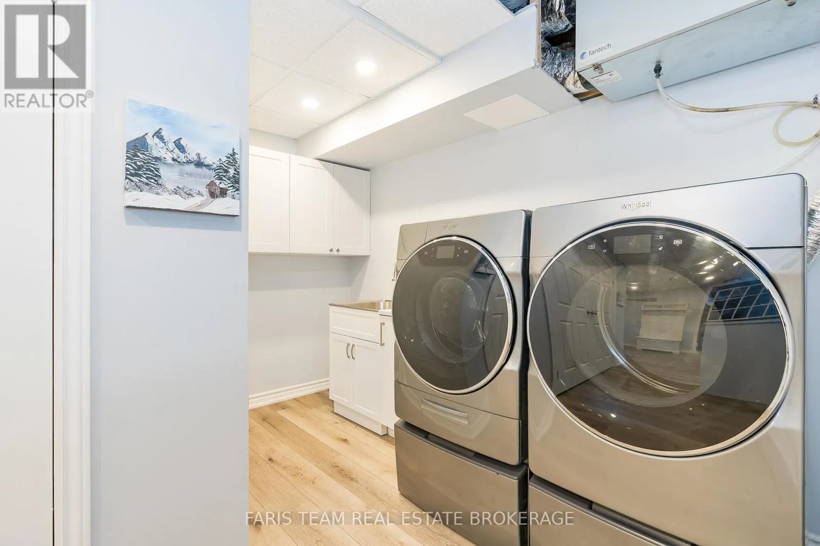 2032 CHANTLER STREET