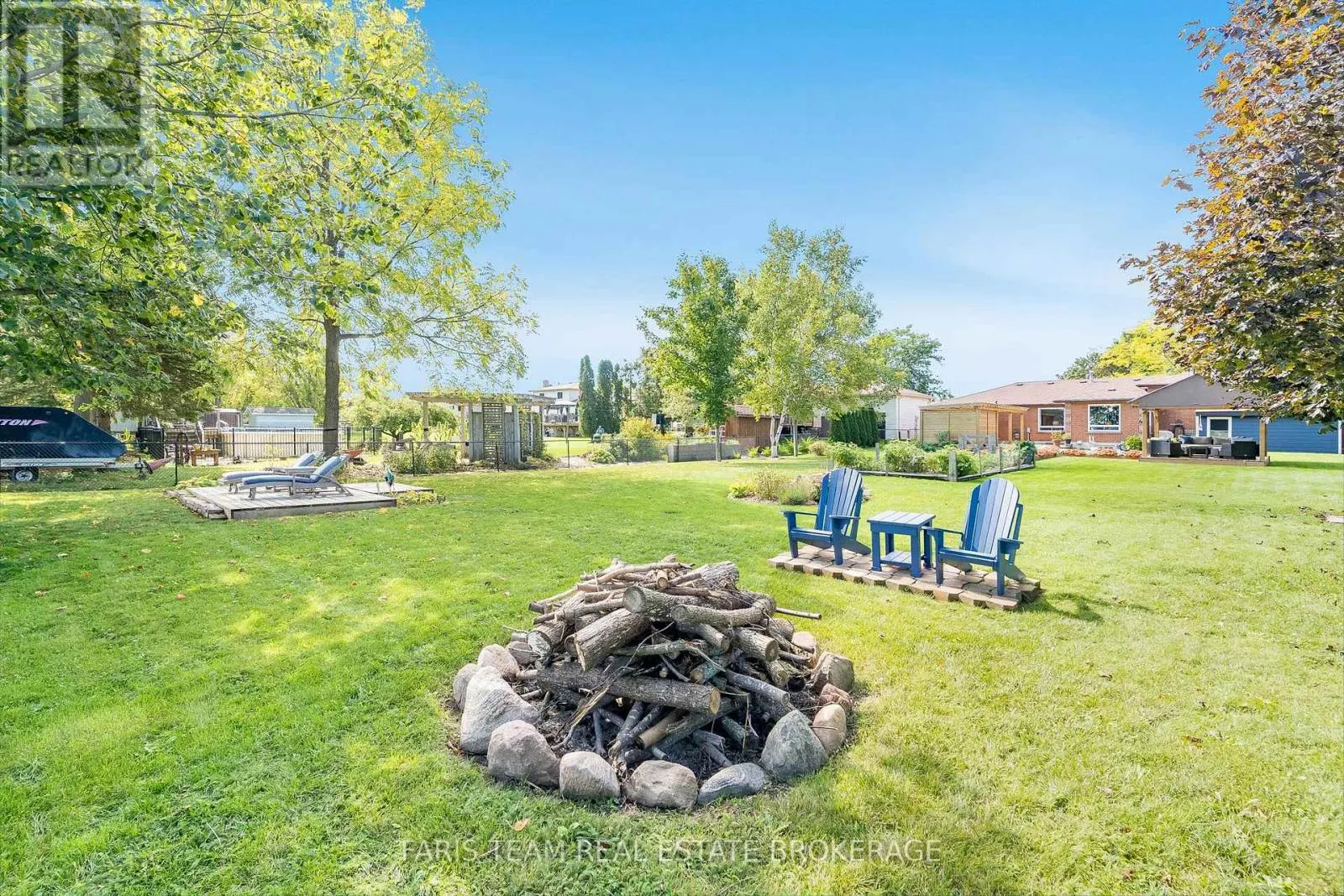 2032 CHANTLER STREET